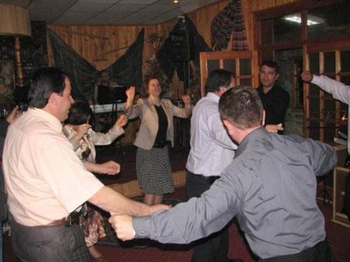 AKP'nin içkili eğlencesi