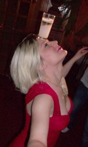 AKP'nin içkili eğlencesi