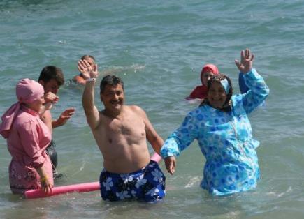 CÜBBELİ Ahmet Hoca'nın tatil keyfi - Resim 3