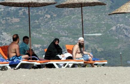 CÜBBELİ Ahmet Hoca'nın tatil keyfi - Resim 4