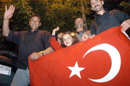 Tüm yurt KIRMIZI BEYAZ - Resim 33