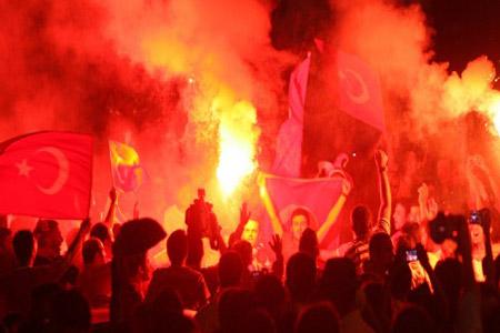 Tüm yurt KIRMIZI BEYAZ - Resim 14