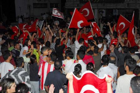 Tüm yurt KIRMIZI BEYAZ - Resim 17