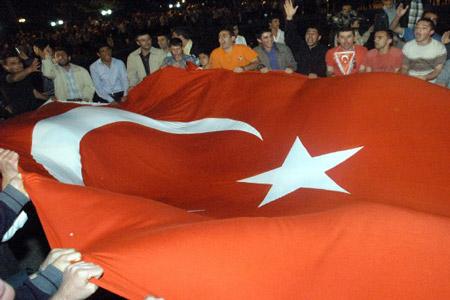 Tüm yurt KIRMIZI BEYAZ - Resim 35
