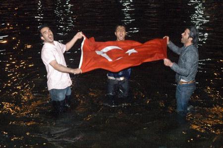 Tüm yurt KIRMIZI BEYAZ - Resim 41