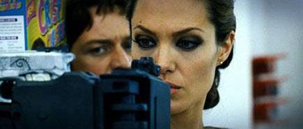 Hümanist Angelina Jolie - Resim 8