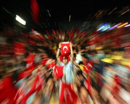 Türklerin YARI FİNAL SEVİNCİ - Resim 8