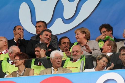 Türkiye Almanya Yarı Final maçı - Resim 174