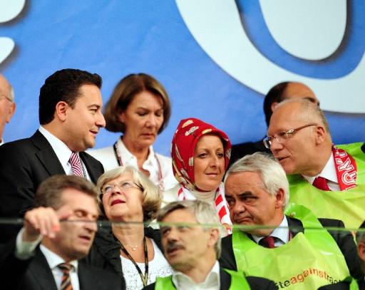 Türkiye Almanya Yarı Final maçı - Resim 20
