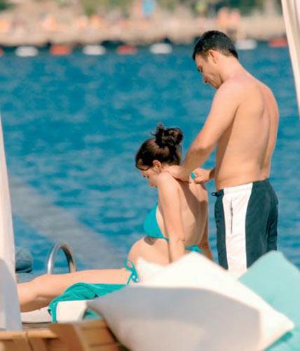 Önce çocuk sonra nikah diyen ünlüler - Resim 8