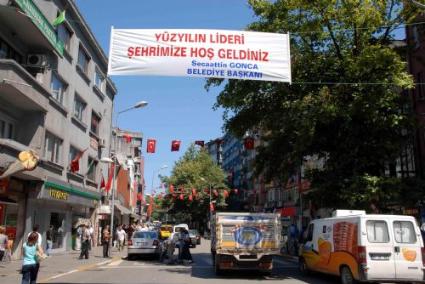 AKP'li Başkandan Tartışmalı Afiş - Resim 1