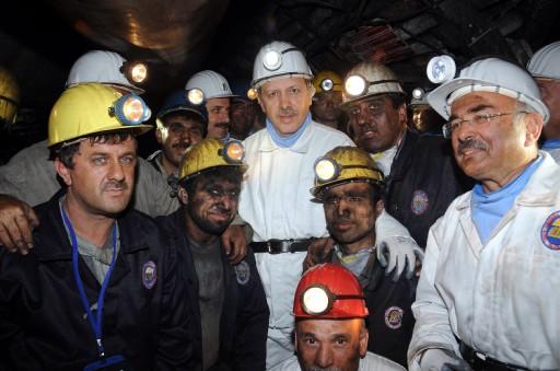 Maden ocağında ilk Başbakan - Resim 20