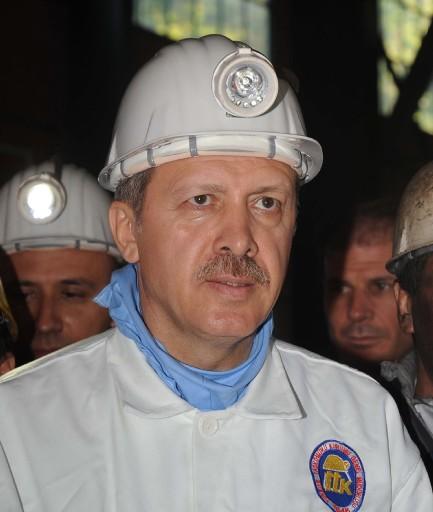 Maden ocağında ilk Başbakan - Resim 17