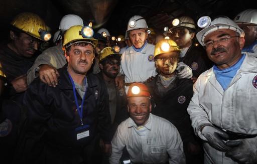 Maden ocağında ilk Başbakan - Resim 21