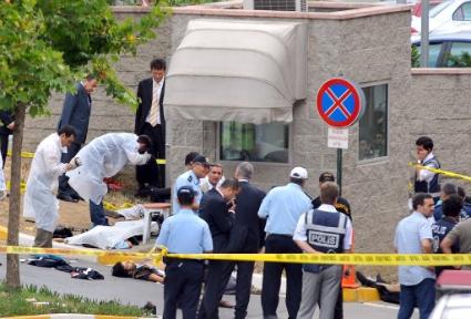 İstanbul'da polise silahlı saldırı  - Resim 14