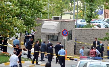 İstanbul'da polise silahlı saldırı  - Resim 8
