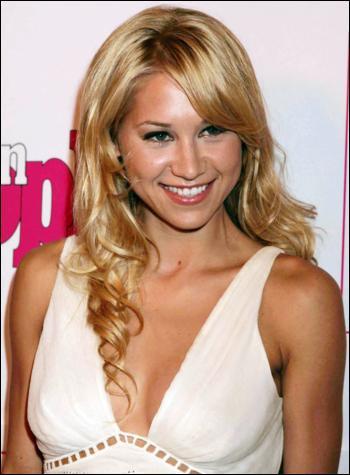 Süper minisi Kournikova'yı zorladı - Resim 1
