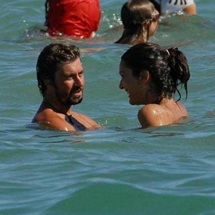 Aşıkların deniz keyfi böyle olur - Resim 10