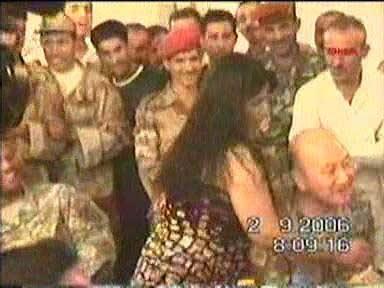 Saddam'ın sarayında alem - Resim 14