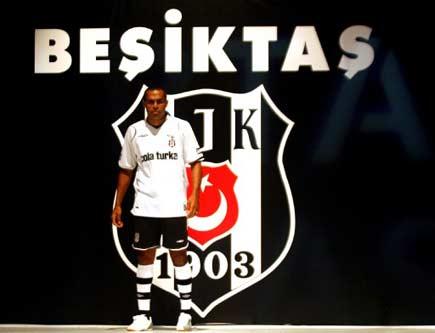 Beşiktaş'ın 2009 formaları - Resim 7