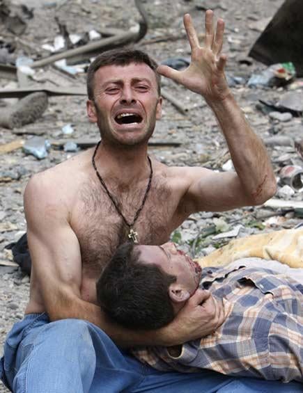 Savaşın vahşi yüzünden kareler