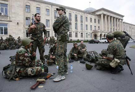 Savaşın vahşi yüzünden kareler