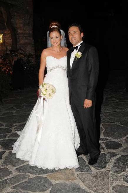 Ceyda Düvenci de evlendi - Resim 10