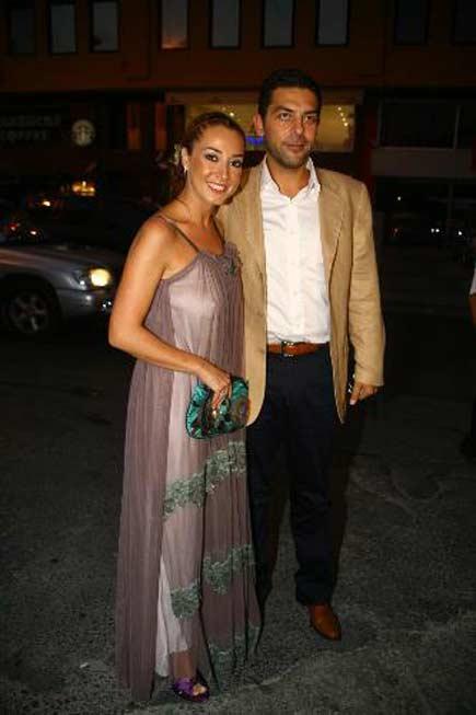 Ceyda Düvenci de evlendi - Resim 9
