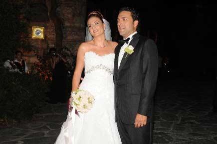 Ceyda Düvenci de evlendi - Resim 15