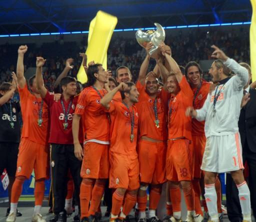 Galatasaray Süper Kupa'yı kaldırdı - Resim 7