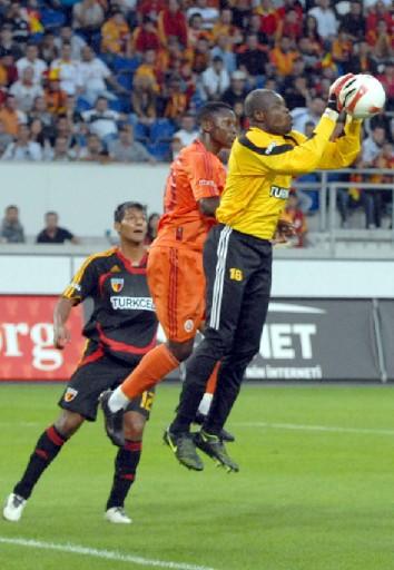 Galatasaray Süper Kupa'yı kaldırdı - Resim 19
