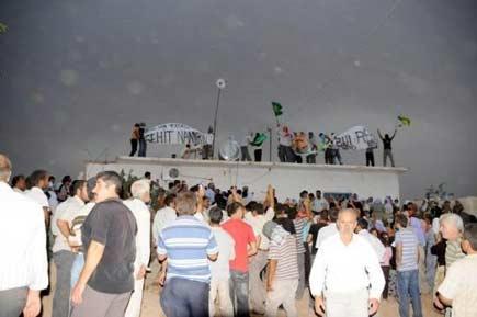 Asker PKK'lı kardeşinin cenazesinde - Resim 7
