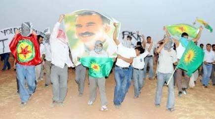 Asker PKK'lı kardeşinin cenazesinde - Resim 15