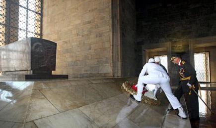 Anıtkabir'de 30 Ağustos töreni - Resim 11
