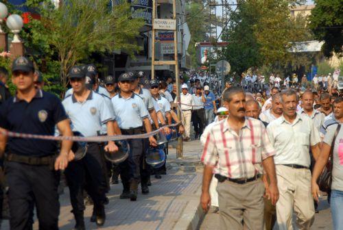 Barış mitingi PKK gösterisine döndü - Resim 12