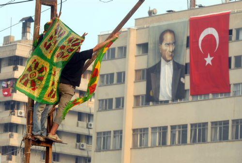 Barış mitingi PKK gösterisine döndü - Resim 11