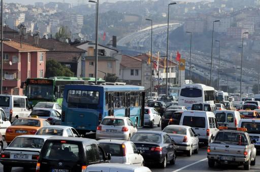 Metrobüs İstanbul'a nefes aldırdı - Resim 1