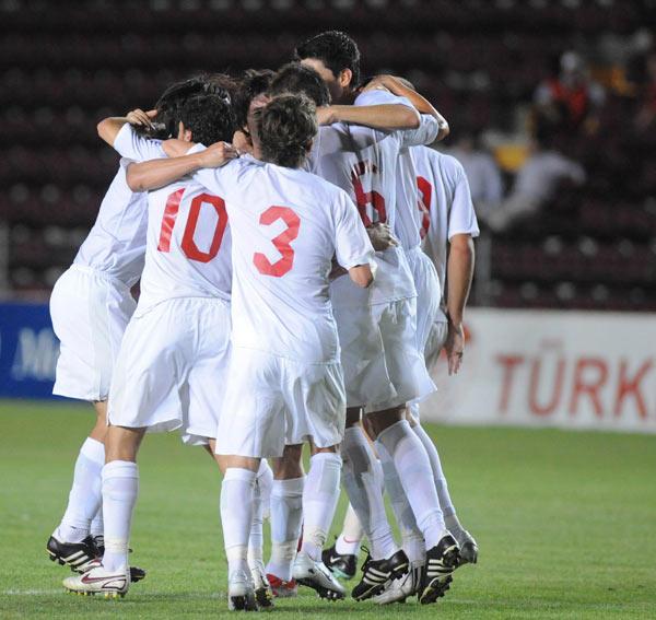 Ümitler Ermenistan'ı 4'ledi - Resim 6