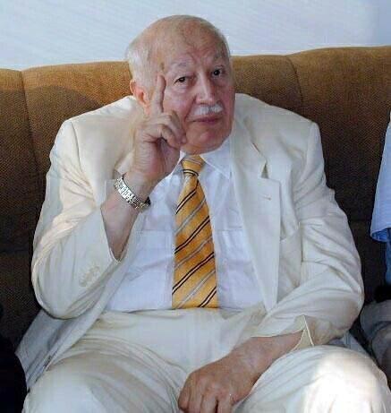 ÖPEYİM HOCAM kuyruğu