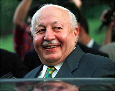 ÖPEYİM HOCAM kuyruğu