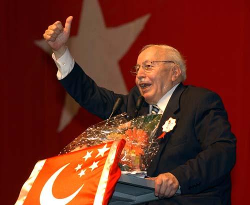 ÖPEYİM HOCAM kuyruğu