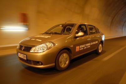 Renault Symbol ile bir depo 1700 km  - Resim 1
