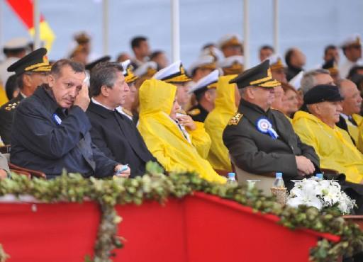 İlk MİLLİ SAVAŞ GEMİSİ denize indirildi