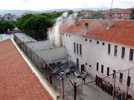 İsyanın ardından Burhaniye Cezaevi - Resim 10
