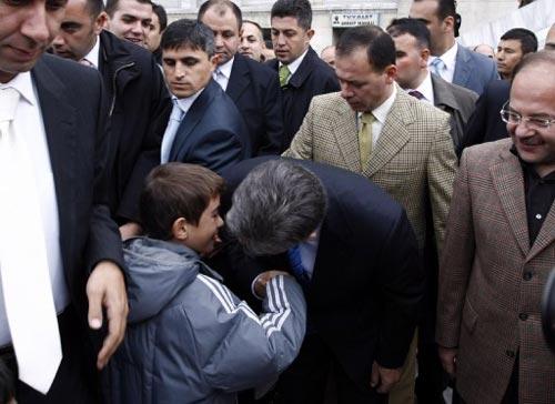 Liderler halkla iç içe