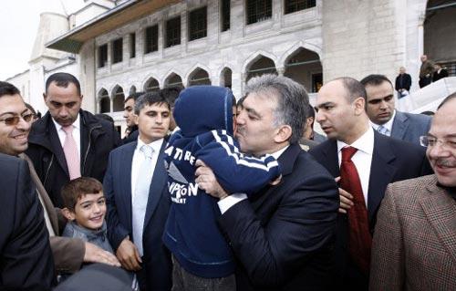 Liderler halkla iç içe