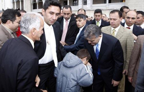 Liderler halkla iç içe