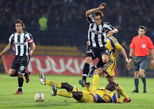 Kartal'ın kanadı kırıldı - Resim 14