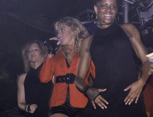 Hadise konserinde olay - Resim 7