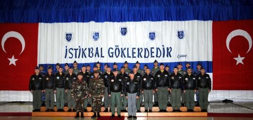 Babaoğlu törende ortaya çıktı - Resim 3